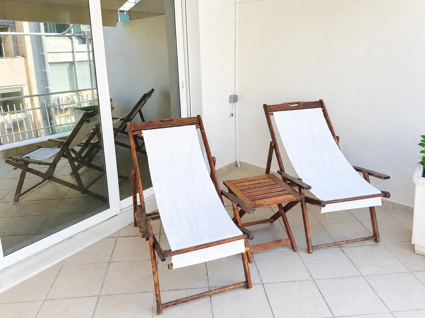 Two deckchairs on the Agatha 4 balcony